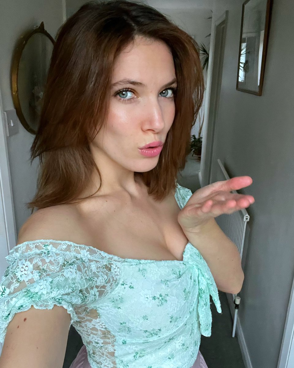 VenusWorldHQ's tweet image. MUSIC STREAM! Live now!!! twitch.tv/venusworld