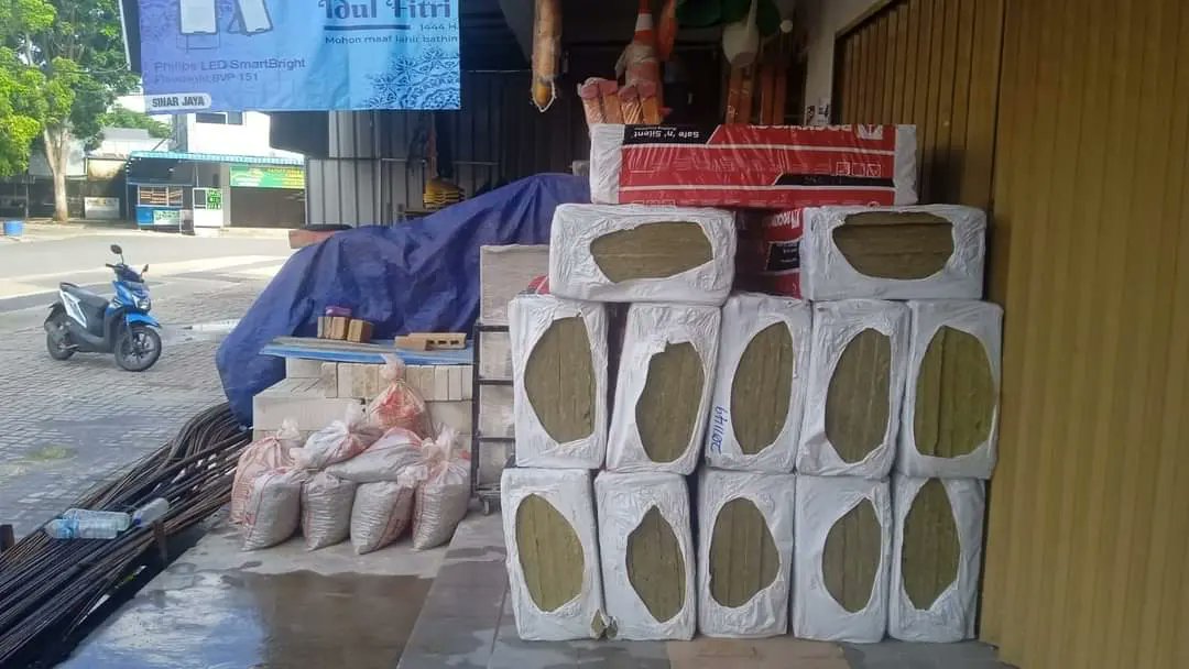 KasihATeknindo's tweet photo. ORDER FROM NEW CLIENT IN TANJUNG UNCANG:
ROCKWOOL SLAB SAFE & SILENT PRO350 60KG/M3 1200MMX600MMX50MM @ 6PCS/PACK, QTY: 13 PACK
#Material #Insulation #MaterialInsulation #RoomInsulation #Rockwool #RockwoolInsulation #RockwoolSlab #Project #InsulationProject #Industry #Batam https://t.co/eDRioV0bnk