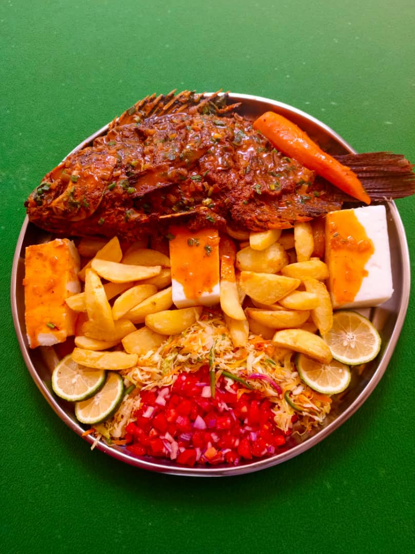 HumaUG's tweet photo. Naye mukwano, walidde ku kantu? ffe eno ku Huma cafe, tuli mu platters.
100k only nga we deliver
#humacafe #Bugingo #humaUg https://t.co/oQMohWsFaz