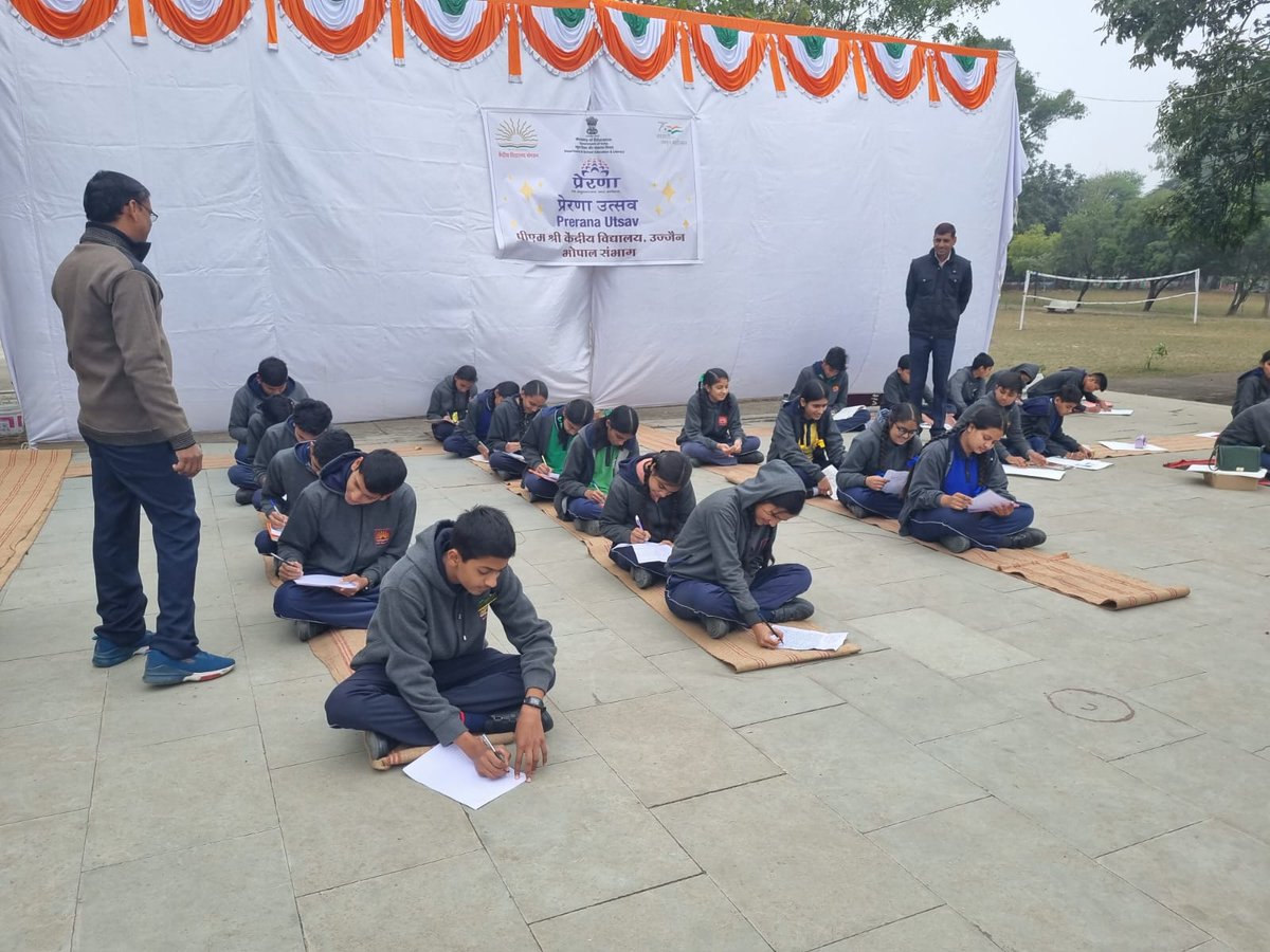 PMSHRIKVUjjain's tweet photo. Prerna Utsav Celebrated at PM Shri KV, Ujjain. Story Telling, Drawing Competition, Essay  Writing Competition organized at PM Shri KV, Ujjain  #prerna2024. @EduMinOfIndia @kvs_bhopal,@kvs_hq
@PMOIndia https://t.co/V4H29ryoJQ
