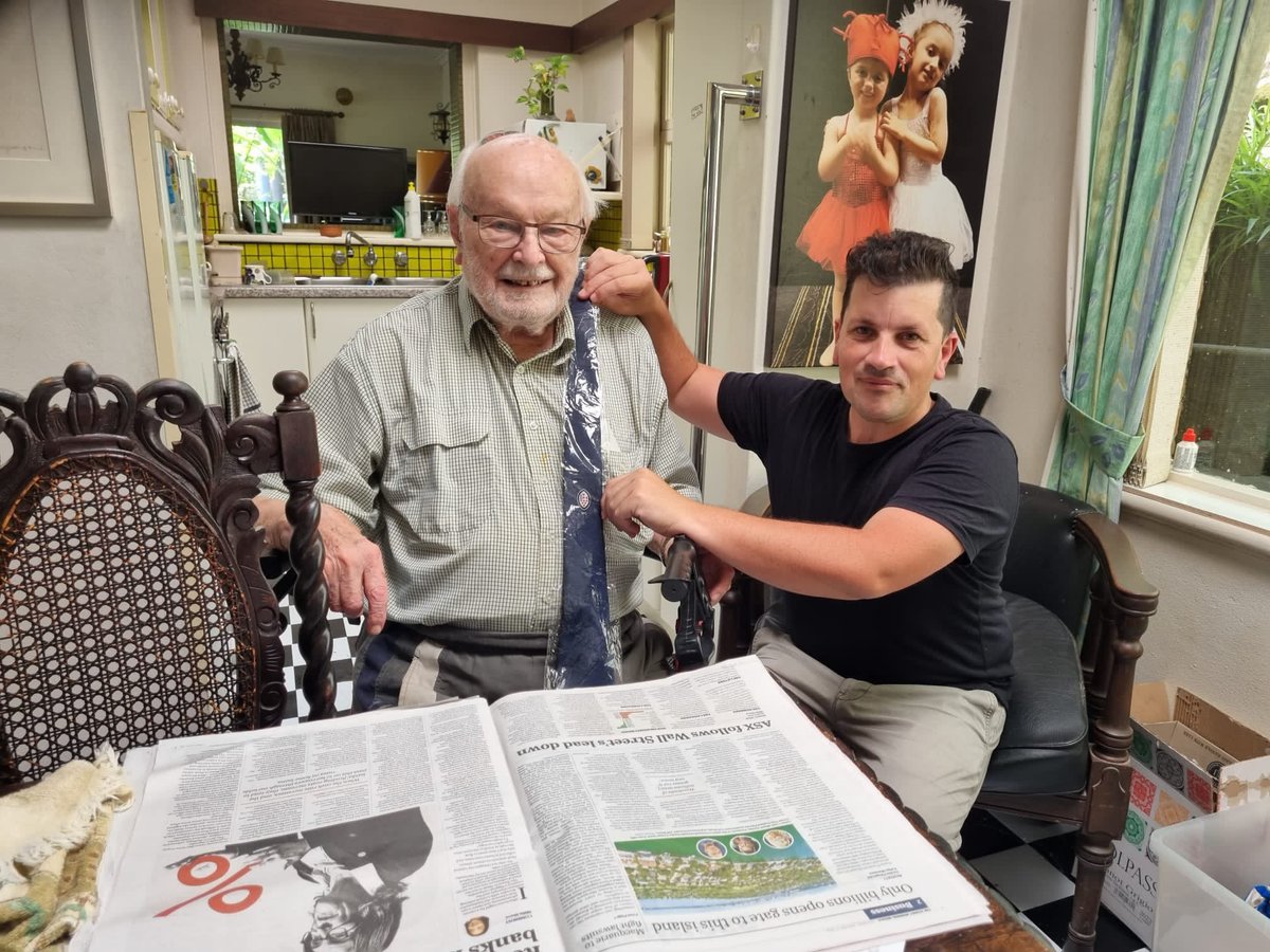My sabbatical has started in Sydney for Christmas and NY. Today, I had the pleasure of speaking to Peter Watson OV, 99, (S 1938-41) about his time at <a href="/KingsWorcester/">King's Worcester</a>. I then presented his Grandson, James, with a <a href="/KSWRugby/">KSW Rugby</a> tie to pass on to Peter. <a href="/Old_Vigornians/">Old Vigornians</a>