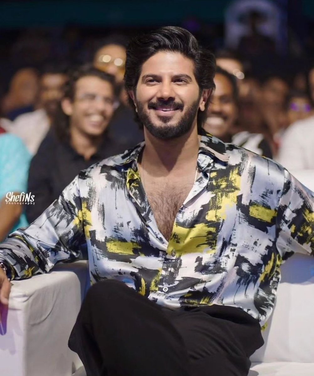 AniDhriti's tweet photo. 28 Days  left for the much awaiting
1⃣2⃣ years of #DulQuerism celebrations.!! ❤🥳wohooo🥳🎉🎉🎉🥁🥁💃💃

**LOVE**💌🥀🌸.@dulQuer❤❤

#LuckyBhaskar #DulquerSalmaan #Dulquer #DQ https://t.co/uidRjy3lSx