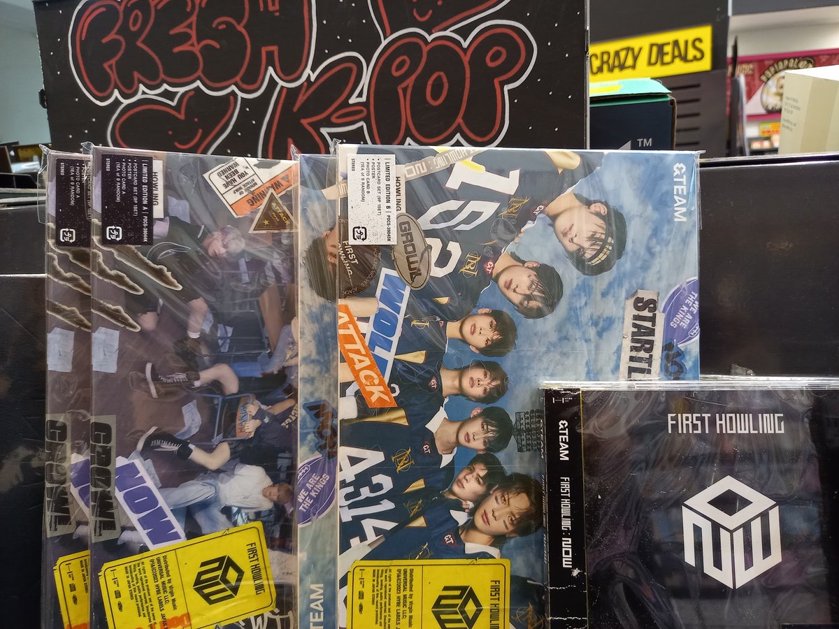 hmvSheffield's tweet photo. New Year brings #Newmusic
@shedseven #AMatterOfTime
#hmvexclusive Pink Vinyl, Standard & Deluxe CD.
@Busted Greatest Hits 2.0
Various Editions on #vinyl plus a live CD.
80s Soul Album CD
@andTEAM_members #Firsthowling
#newreleases
🎵🎧💿🎙🎸👍 https://t.co/eAhHQwQyXY