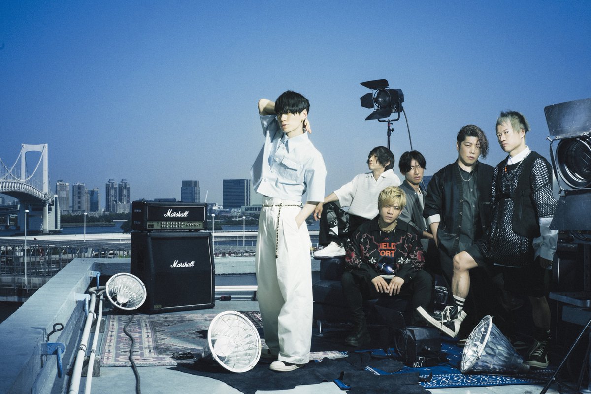 SonyMusicShop's tweet photo. 【#UVERworld】
@UVERworld_dR2

／
🎸3/6(水)発売決定🔥
『Eye's Sentry』
＼

青の祓魔師とUVERworld4度目のタッグ！
先着購入特典の【オリジナルステッカー】付きでご予約受付中！✨

▼詳しくはこちら！
https://t.co/sDTfaqOYHS https://t.co/SrkBaM2JGi