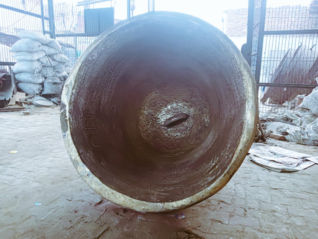 OfcOfGLSharma's tweet photo. प्रभु श्री राम जी मन्दिर अयोध्या में
लगने वाले 400 किलोग्राम के अद्भुत घंटा के प्रथम दर्शन 🙏

प्रभु श्री राम जी की जय हो 🚩 https://t.co/RrJAiofxRm