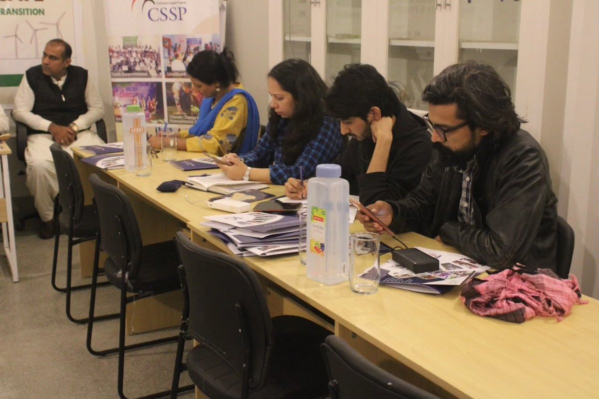 CSSPPakistan_'s tweet photo. Inaugural session of Just Energy Transition (JET) Cafe, an initiative by the Civil Society Support Program (CSSP) under its project "Just Energy Transition Initiative in Sindh was organized at Climate Action Center Karachi โ๏ธโป๏ธ
#JustTransitionNow #RenewableEnergy #cssppakistan https://t.co/aS7Kr5gRdU