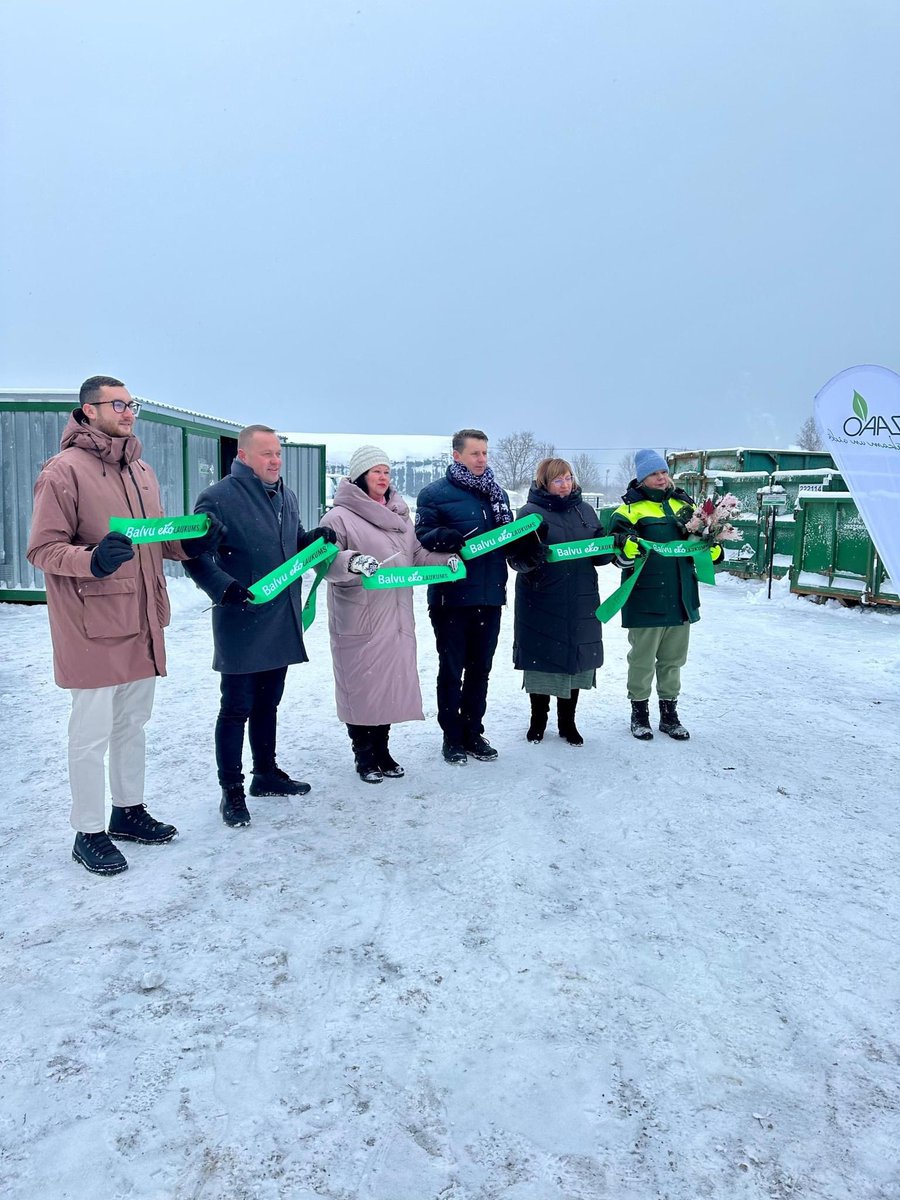 zaao_lv's tweet image. 2023. gadā 5. janvārī @balvu_novads, Balvos, Ezera ielā 3, atklāts ZAAO EKO laukums – birojs, nodrošinot plašākas un ērtākas atkritumu šķirošanas iespējas gan pilsētas, gan novada iedzīvotājiem.

Plašāk ➡ ej.uz/eko_laukums_ba…

#ZAAO #ekolaukums #balvi