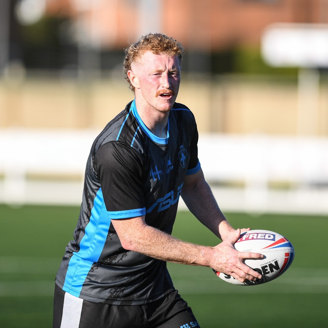 WTrinityRL's tweet photo. Get a look at Lachlan Walmsley in action during pre-season training! From NSW to Wakefield, he's bringing the heat and ready to make his mark.
Catch a glimpse of the hard work ahead of a try-scoring 2024!
#TrinityTalent π΄βͺπ΅ https://t.co/FOKXdRKMpP