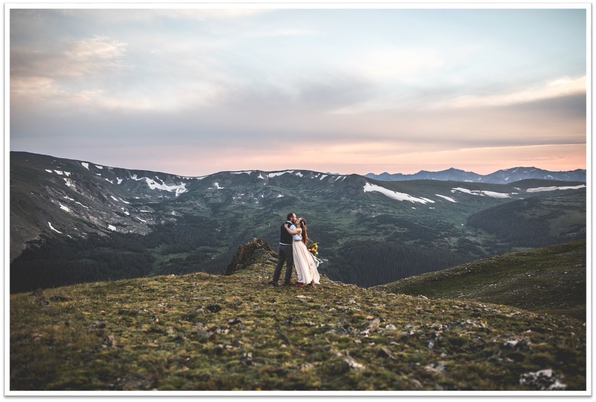 epicelopement's tweet photo. Sarah and Travis chose Rocky Mountain National Park, Virginia for their adventurous elopement. They enjoyed a day of hiking, sharing a drink at the local brewery.
Read more on our blog
https://t.co/SoZTiL3609

#elope #elopement #destinationwedding #weeloped #weddingwanderlust https://t.co/yTBJbeNxWw