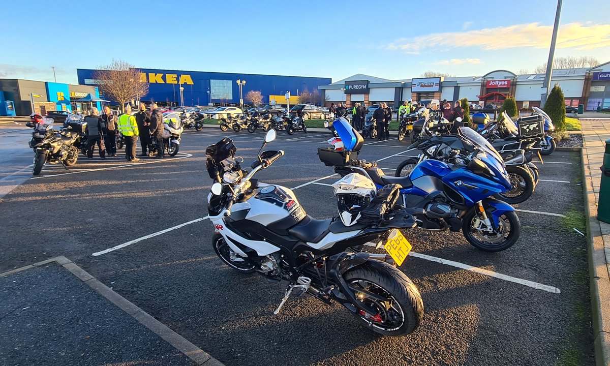 Sheff_IAMBike's tweet photo. SAM Saturday Meet - 6 January 2024

#sheffieldadvancedmotorcyclists #sam #iamroadsmart #iam #IPSGA #advancedmotorcyclists #roadsafety #survivalskills #advancedskills #advancedtraining #roadcraft #ridertraining #advancedroadcraft  #motorcyclists #bikeclub #bikers #riders #members https://t.co/bMAbaSNhZw