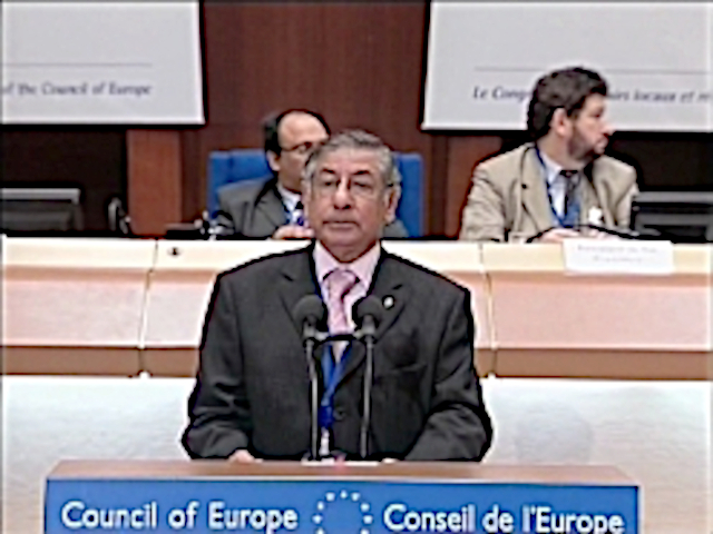 Club Bids Sad Farewell to Amrit Mediratta
On Friday 05 Jan 2024 members of the Club travelled to Breakspear Crematorium to bid a sad farewell to Amrit Mediratta.  Amrit had had a distinguished career in architecture and politics, rising to rapporteur to the Council of Europe