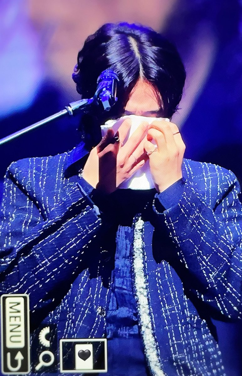 infinitemile_'s tweet photo. 230106 #이솔로몬 울지마세요.......🥺🥺🥺🥺🥺🥺🥺🥺🥺🥺 https://t.co/eERqaA42eG