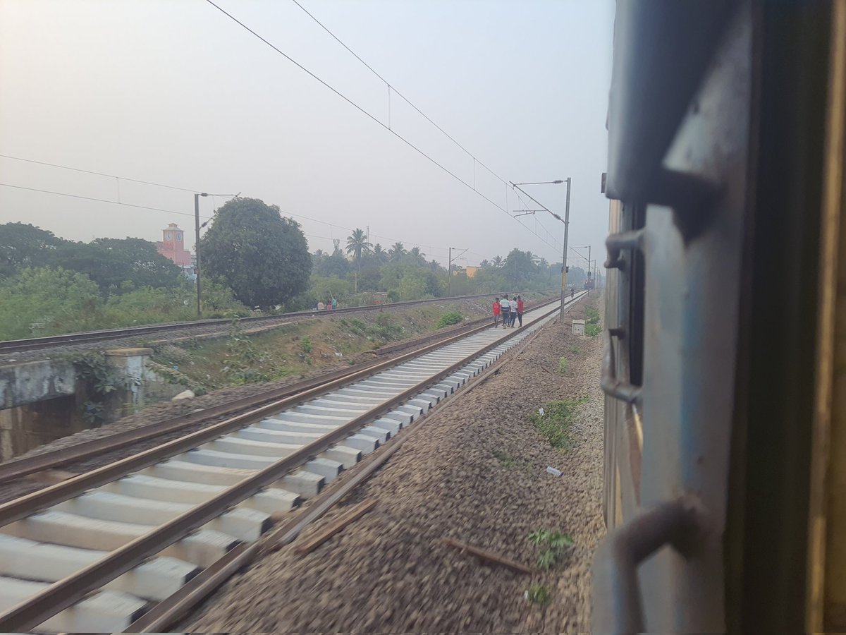 apratimsai9's tweet image. #OdishaRail #Updare

Track Upgradation Work in Full Swing Between #BBSN &amp;amp; #BNBH in #Barang #Bhubaneswar Section of @DRMKhurdaRoad @EastCoastRail!

Good to see the Much Awaited Changes Manifest!
@OdishaRail