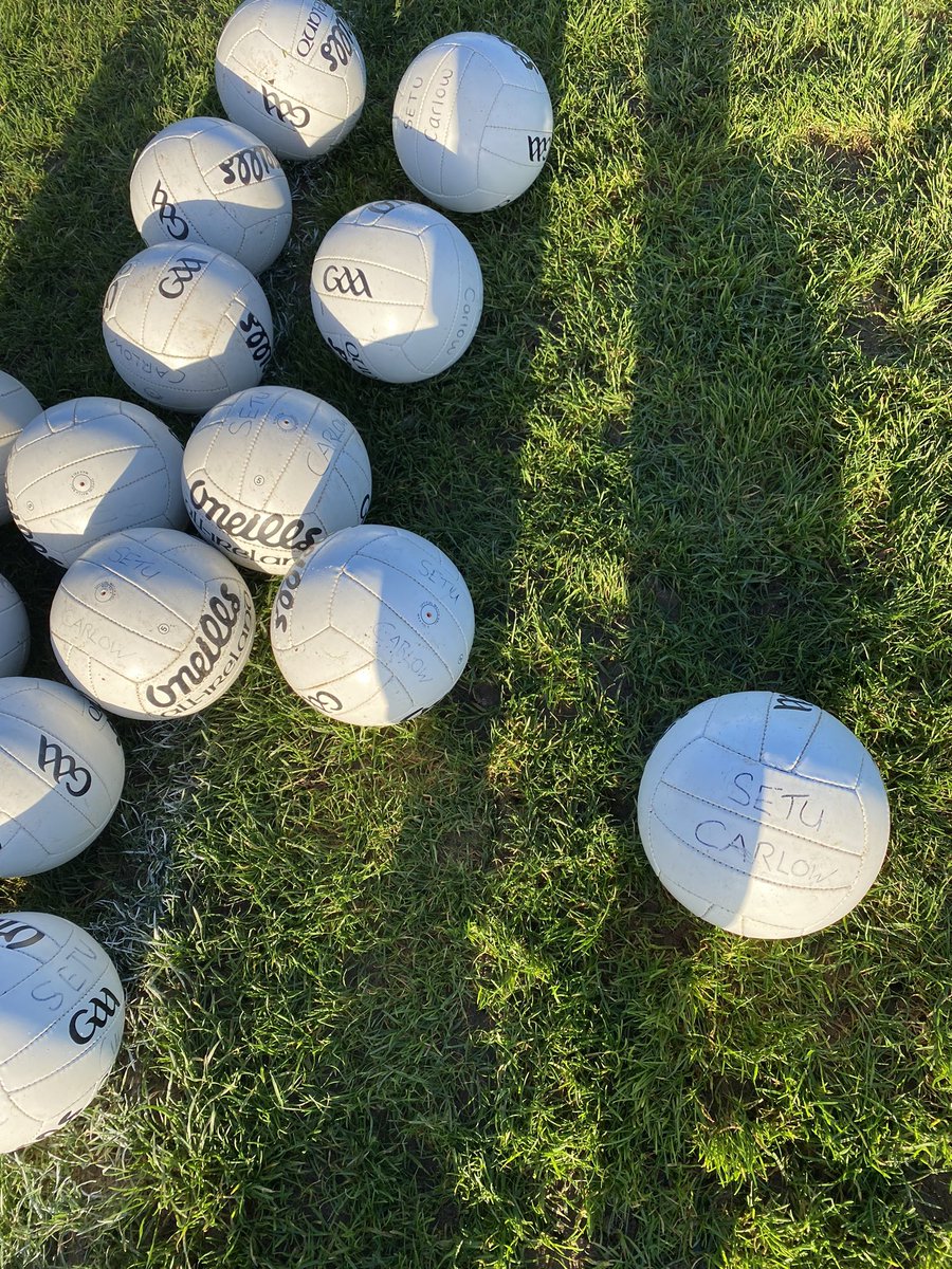 Fahy8Paul's tweet photo. First game of 2024 with @SETUCarlowGAA_ fresher footballers.  Roll on the next couple of busy months 🏐🏐 https://t.co/RnOiVUoSFi