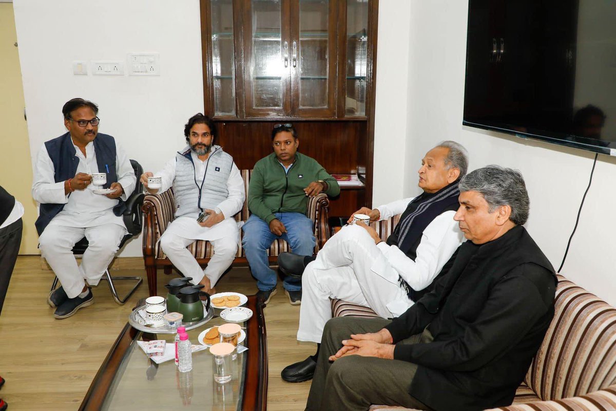 ajaysinghdular's tweet photo. Congratulations on your appointment @s_kanth as chairman @CaptainArvindK as vice chairman of central war room for the general elections of 2024 https://t.co/c94Tyo4uwR