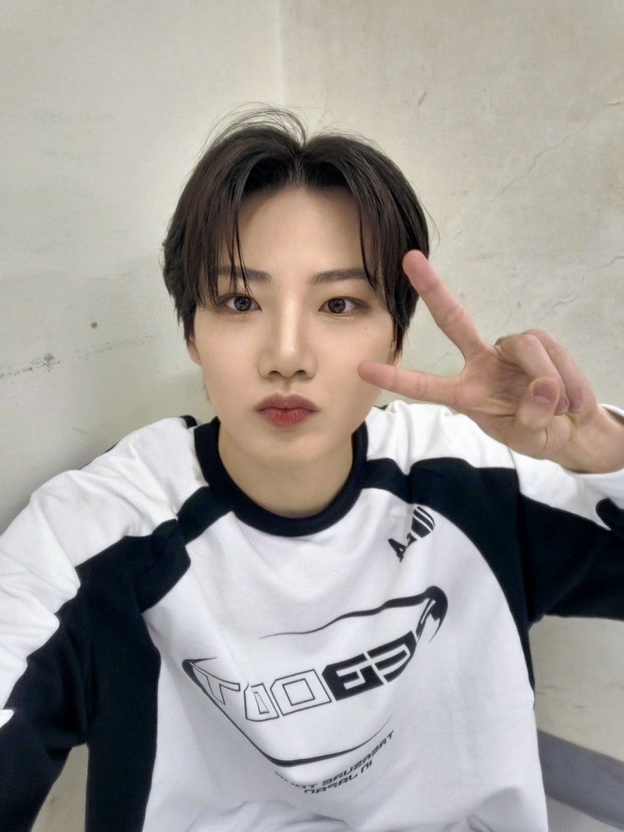 JUNKYUGLOBAL's tweet photo. #JUNKYU posted on Weverse
“Nya 🌠” https://t.co/GdVp2bbxSU
