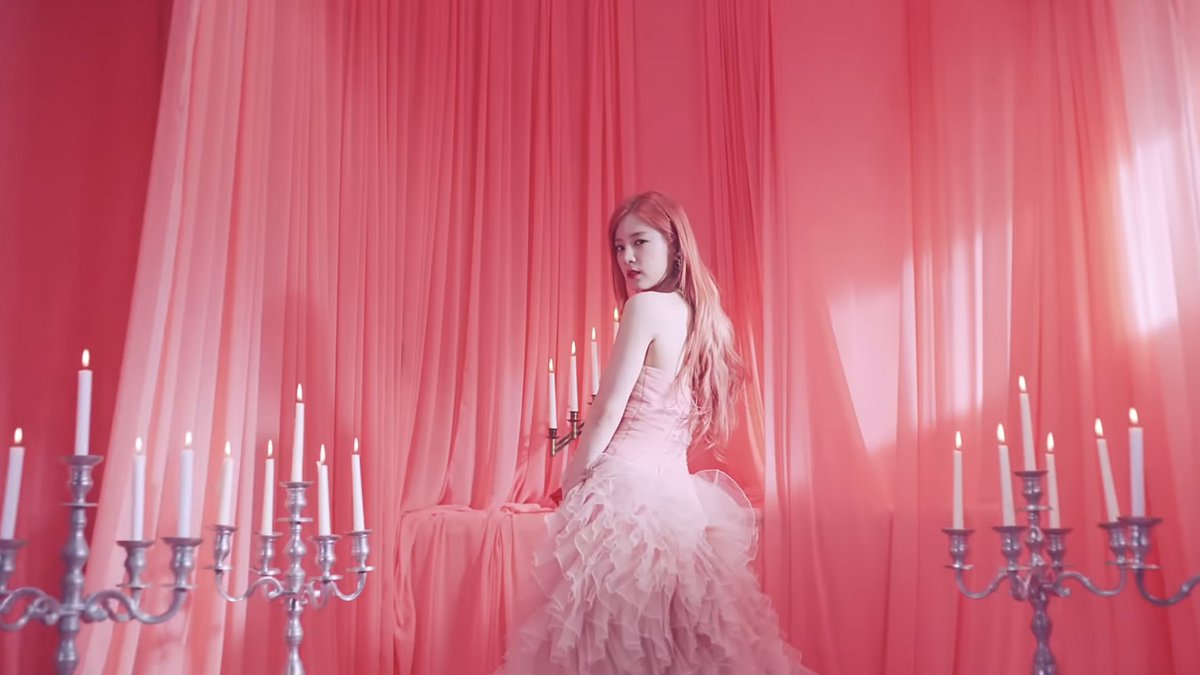 PopBase's tweet photo. 5 years ago today, Apink released ‘% % (Eung Eung).’ https://t.co/tGJYcjvsUt