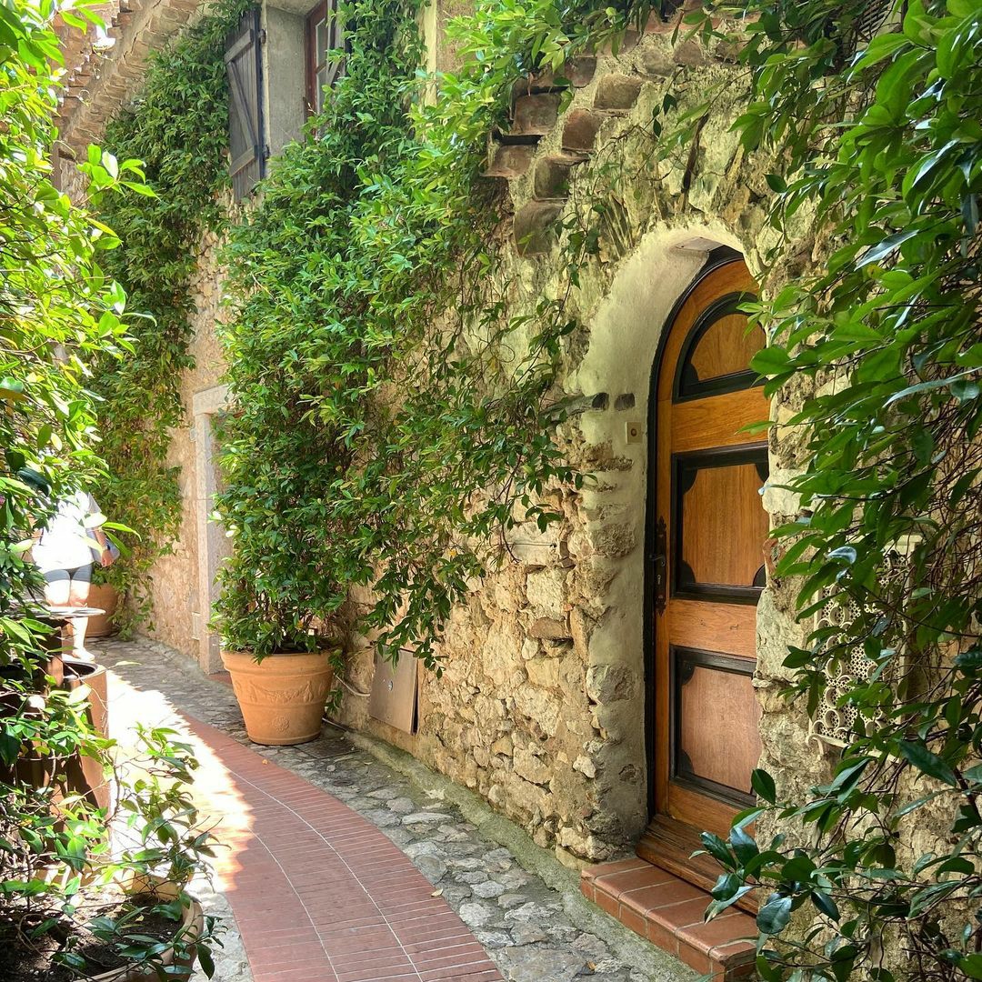 Eze Tourisme tweet media