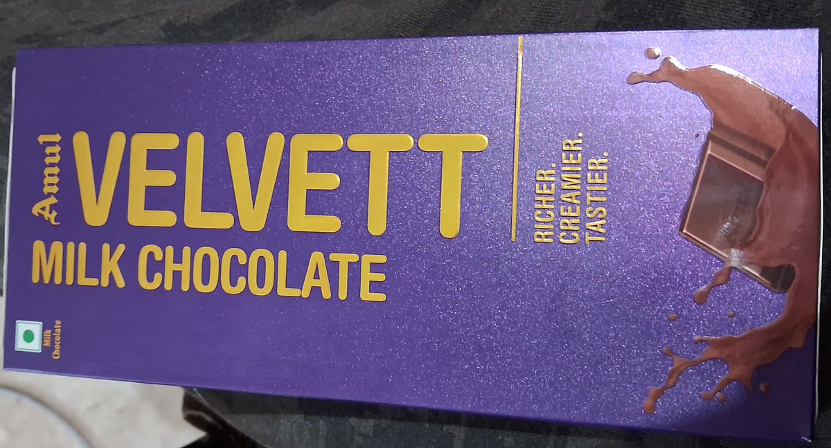 RakshitLife03's tweet photo. Chocolates are now my all time food🙂
#chocolate #amul #diarymilk #cadbury #chocolatelover https://t.co/GJrSUSpbt9