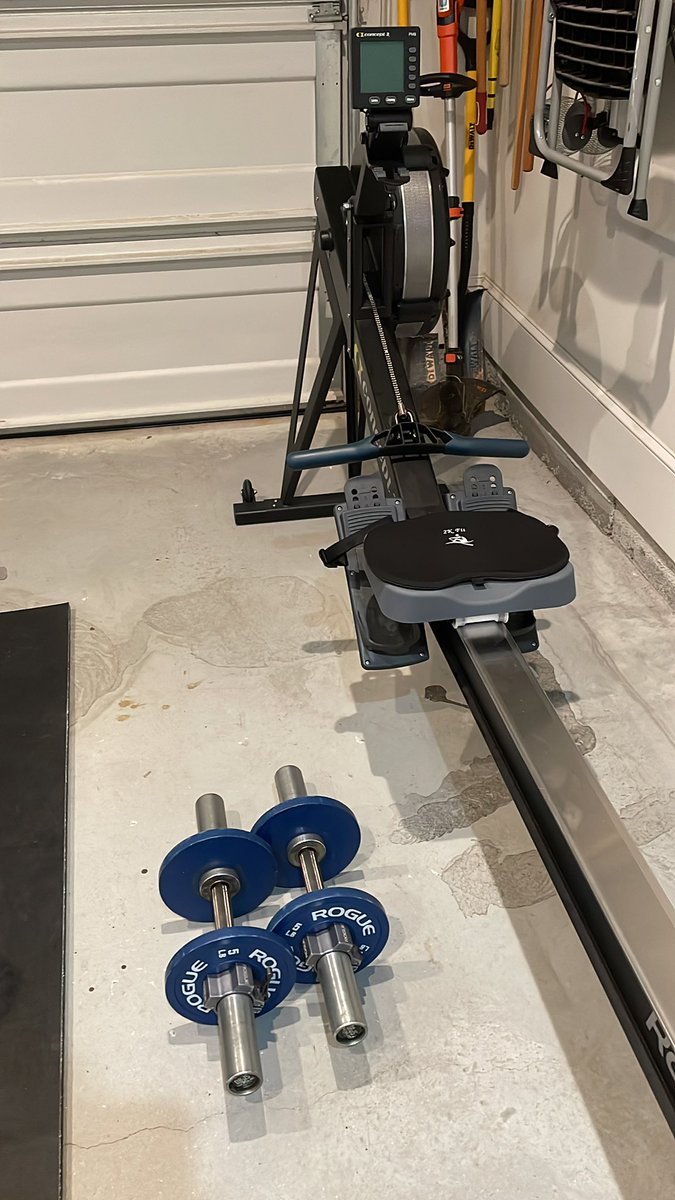 TeachandCoachGA's tweet image. #DEFRESET Burn it down would be correct. WOW! Tough workout today. Had to cut the 15 reps down to 8 and used 25lb dumbbells. @EchelonFront @jockofuel @jockowillink