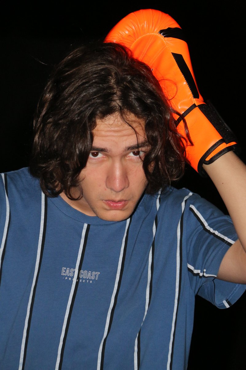 LegsGang's tweet photo. Would Jacob make a good model? https://t.co/tY7ZcIv3m7