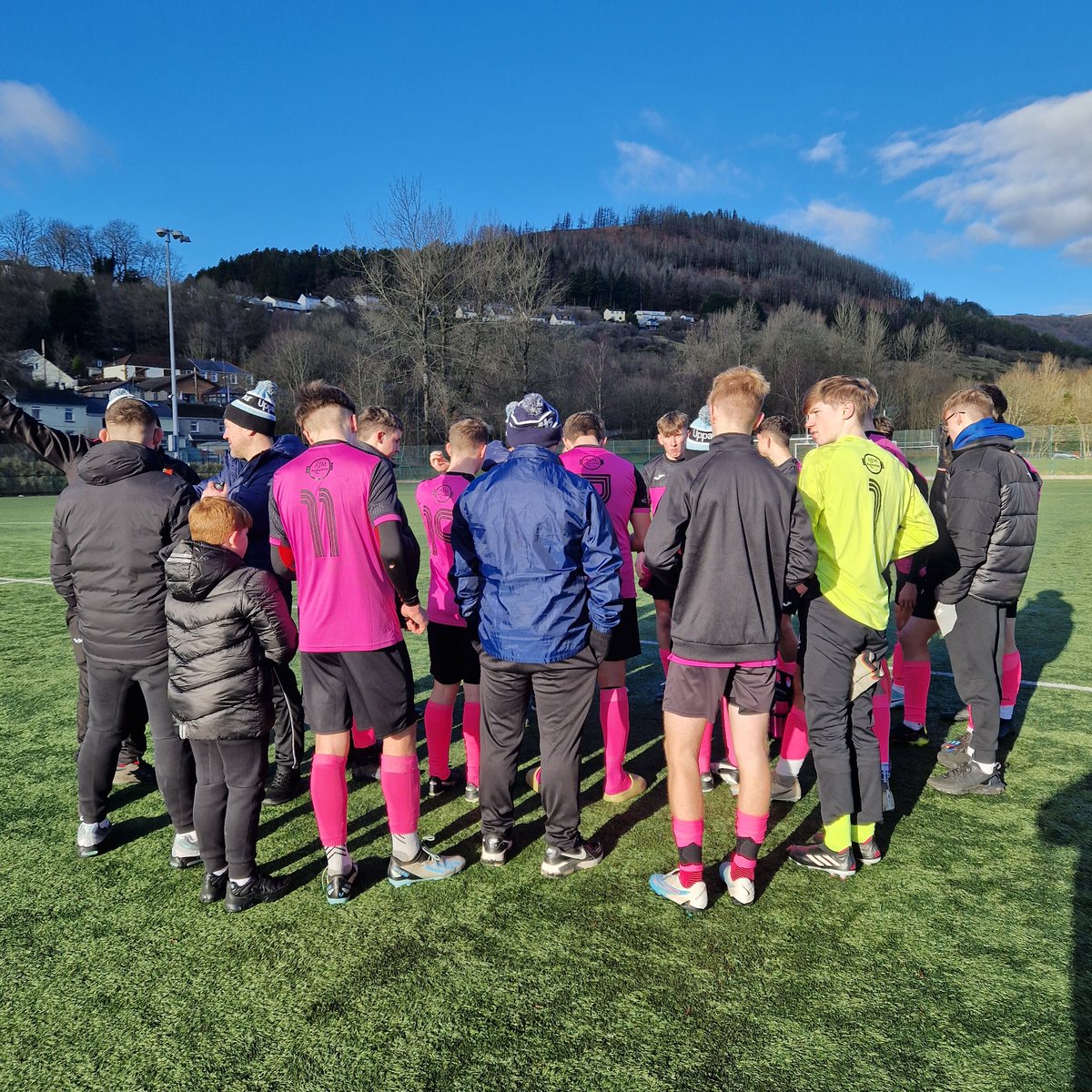 popey122's tweet photo. Into the Final's @fleurdelysafc u16's go.
Great morning of football winning the semi finals of the Cup. @CalebPope19 bagging 2 goals ⚽️⚽️ an assist and man of the match.
Brilliant bois. 🔥🔥🏆 https://t.co/TIZRPJrws8