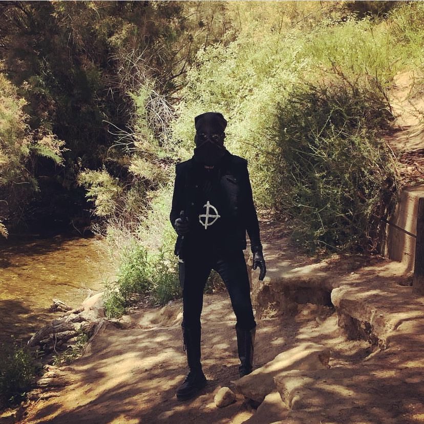 ad . ven . ture

✌️