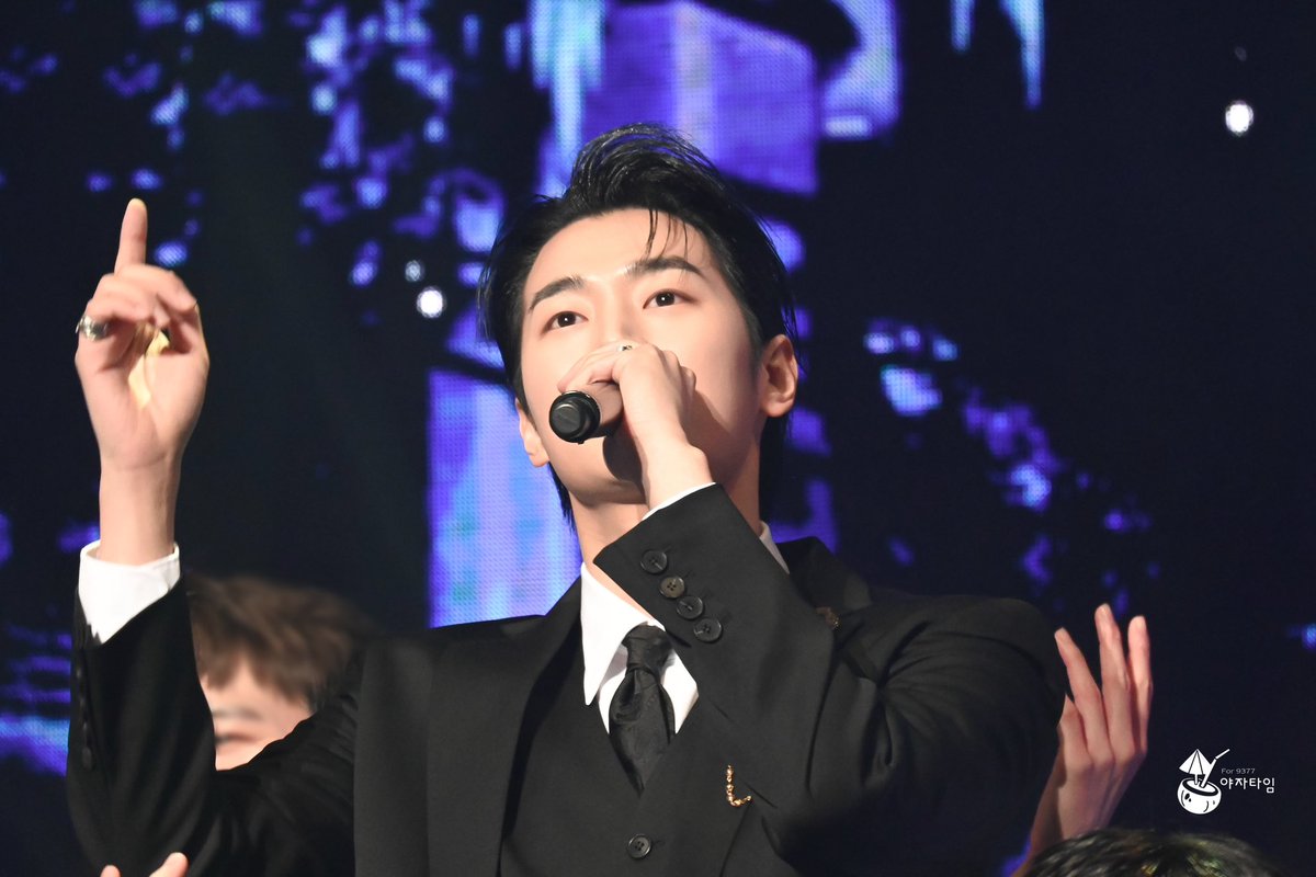 CoconutTime9377's tweet photo. 240106 박서함 팬미팅

🥹🫶

#박서함 #ParkSeoHam
#2024박서함팬미팅
#PARKSEOHAM_FANMEETING https://t.co/eYyVvEiuZu