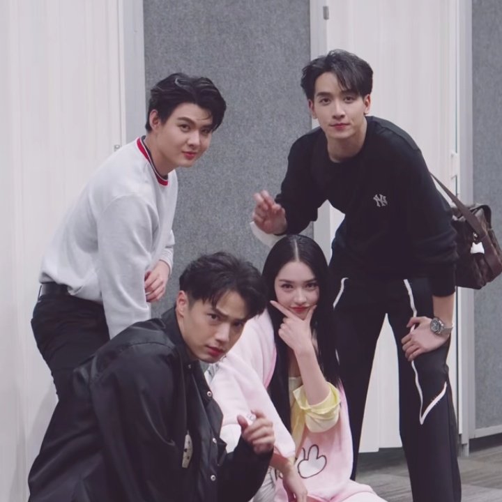 เหมือนแก๊งเด้กถ่ายรูป 🫳🏻🫳🏻🫳🏻🫳🏻