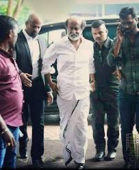 itsme_krrishm's tweet photo. #Thalaivar, dressed in traditional Veshti attire, radiant and heavenly.
Happy Veshti Day!
#VeshtiDay
#Rajinikanth𓃵 https://t.co/dtHIGkj3iS