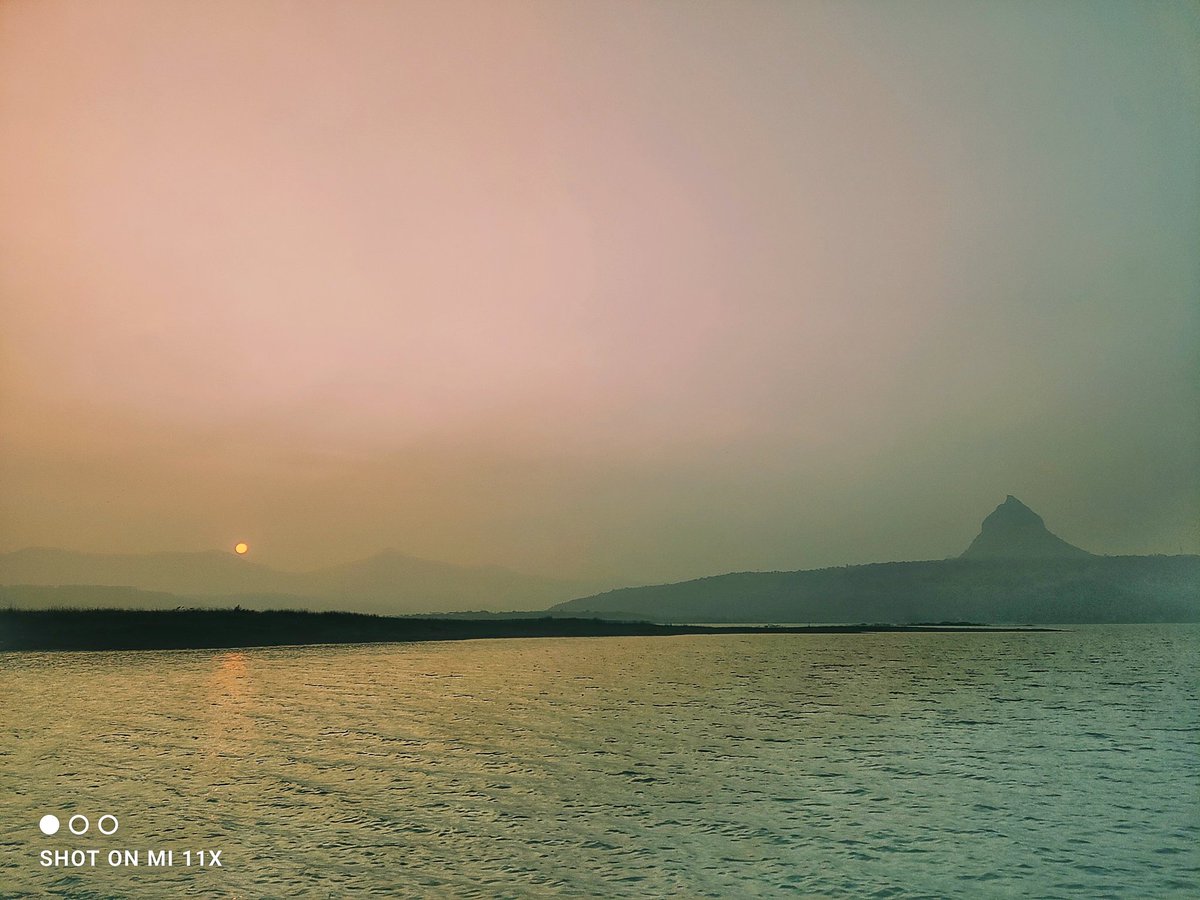 cool__sams's tweet photo. 📍Pavana Lake, Lonavala
#pavanalake https://t.co/0ZcH040o7R