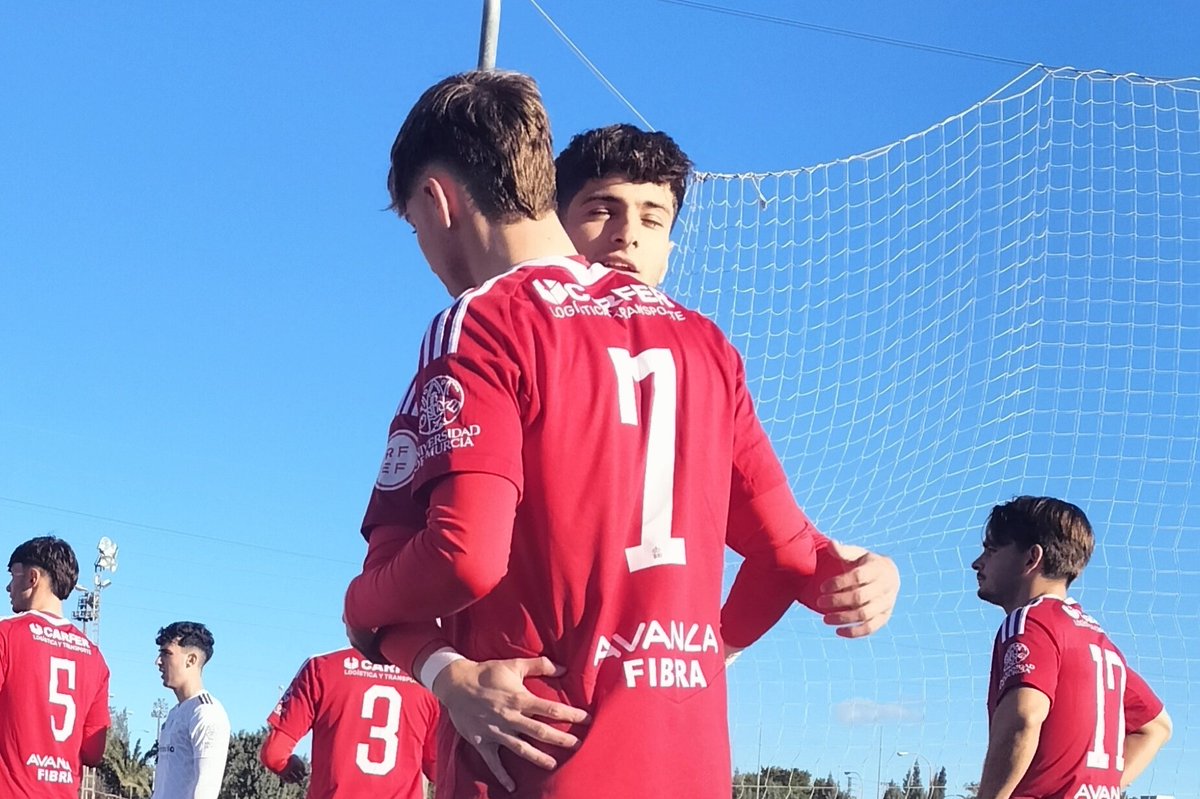 IMPERIAL J15 | ✍️ 𝗖𝗥𝗢́𝗡𝗜𝗖𝗔

🗞️ El Imperial arranca el 2024 con una victoria ante el <a href="/BalsicasA/">BalsicasAtletico</a> (3-2).

🔗 realmurcia.es/noticia/el-imp…

👑 𝘌𝘭 𝘮𝘦𝘫𝘰𝘳 𝘳𝘦𝘨𝘢𝘭𝘰 𝘥𝘦 𝘳𝘦𝘺𝘦𝘴 𝘦𝘴 𝘶𝘯𝘢 𝘷𝘪𝘤𝘵𝘰𝘳𝘪𝘢 
#CanteraGrana
