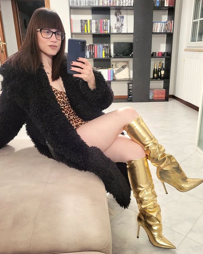 Klara_parson's tweet image. 