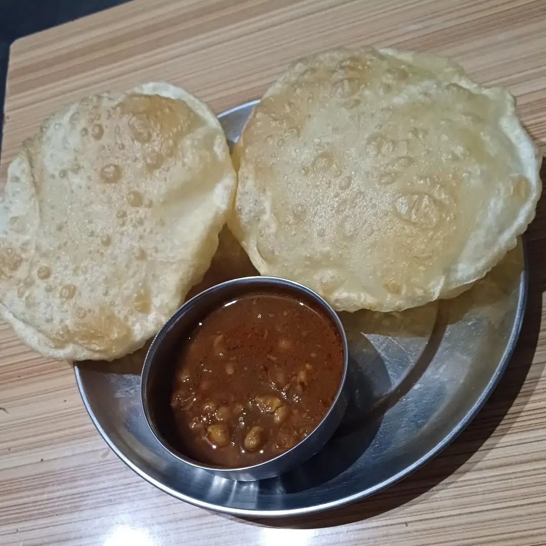 SrjCafe's tweet photo. #srjcafe #indiandish #dish #chhole #bhature #thailand #india #switzerland #california #indianfood #foodie #foodporn #southindianfood #healthyfood #healthylifestyle #streetfoods #streetart #foodstagram #instabeauty #tags #indianblogger #newzealand #canada #incredibleindia #June https://t.co/PaIfG1uTsM