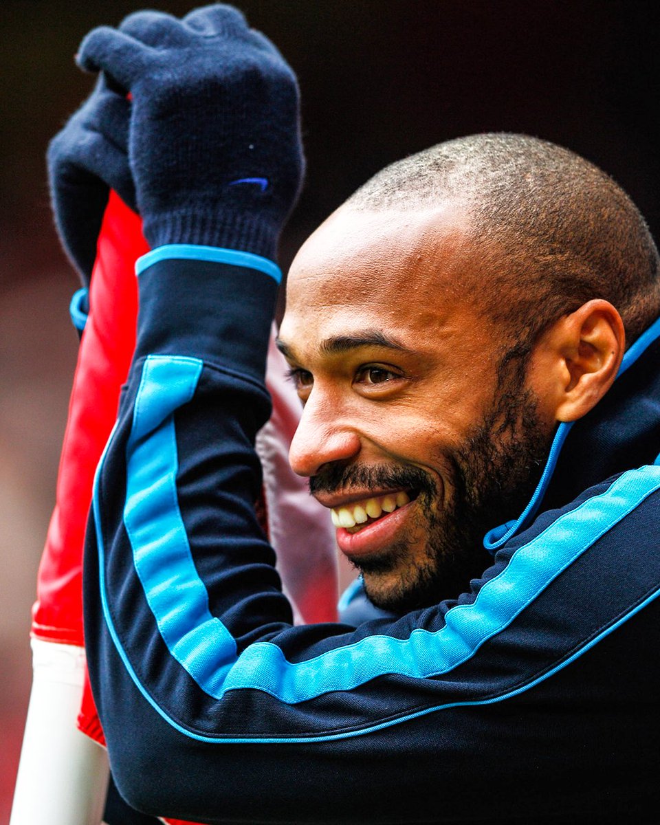 brfootball's tweet photo. 12 years ago today, Thierry Henry returned to Arsenal on a two-month loan. 

In his first game back he scored 𝐭𝐡𝐚𝐭 winner against Leeds in the FA Cup. 

His final Premier League game was a 91st-minute winner against Sunderland with Arsenal in a tight top-four race. 

👑 https://t.co/VlIeh6oED4