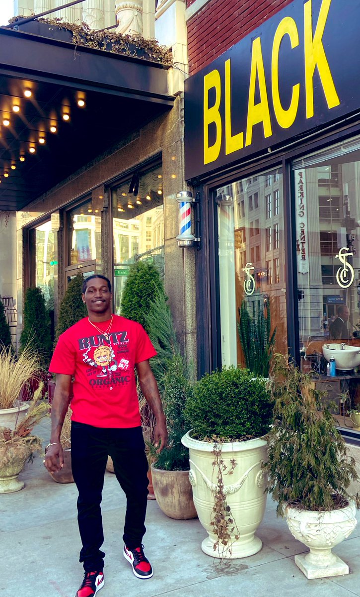 OkayMack's tweet photo. I’m a very blessed guy. It’s a really good life, I can’t lie. https://t.co/3fY19BuhXi