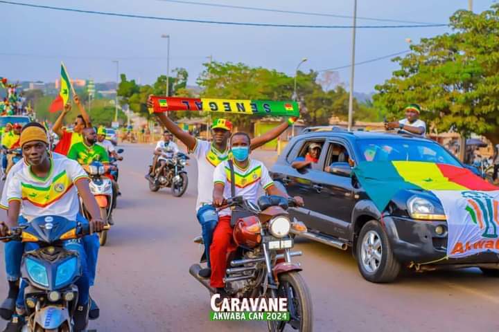 Ivoirowsky's tweet image. Les Sénégalais mobilisés à #Yamoussokro ou il y'a une forte communauté. #CAN2023
