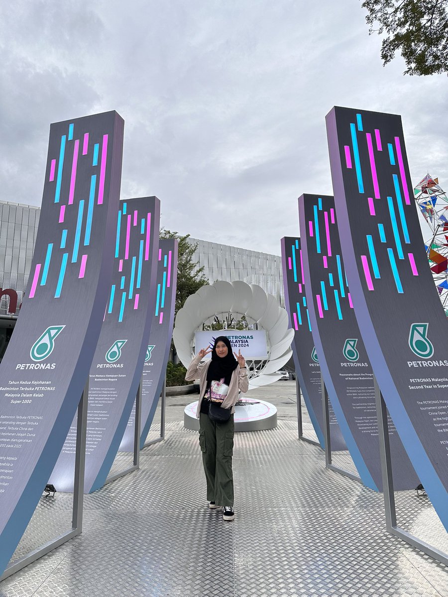 Here for the giant shuttle! 🤭

#PETRONASMalaysiaOpen2024 
#GemilangkanLagi
#BadmintonMalaysia