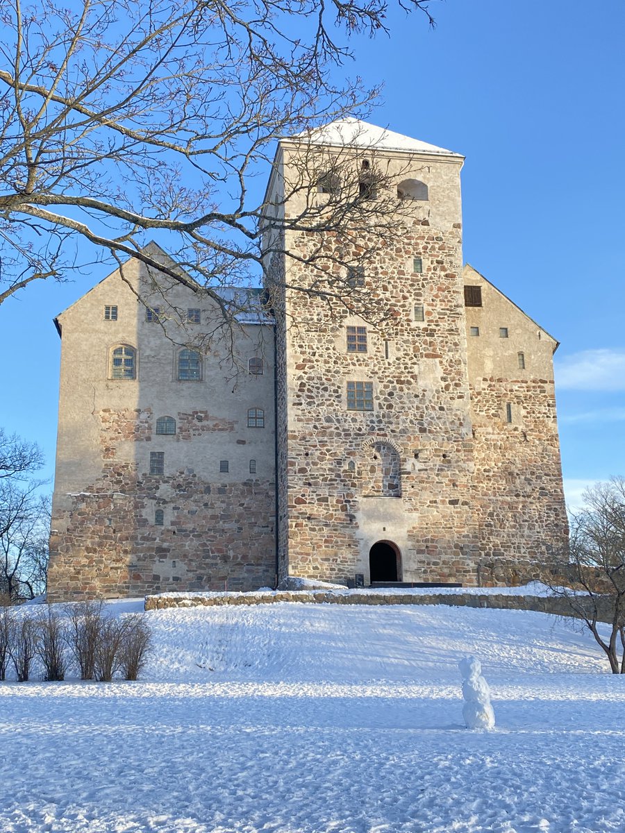Susanna__M__'s tweet photo. Ulkoilua ☀️😎
#Ruissalo #turunlinna #Turku #tammikuu2024
#pakkaspäivä https://t.co/ww1hh0UDvw
