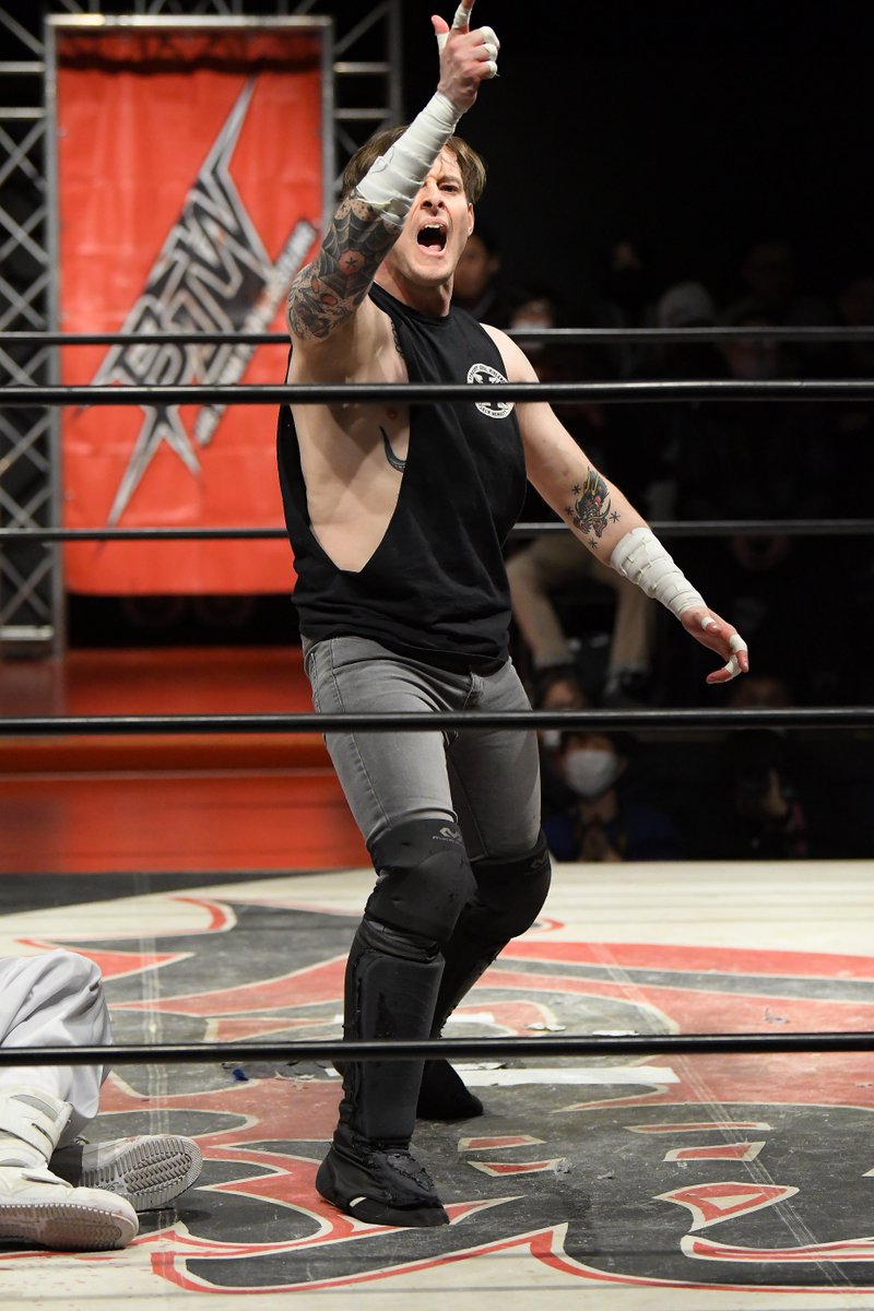 mjk_pw100's tweet photo. 2024.1.4 大日本 新木場
③TLCタッグマッチ
ジャック・ベネット選手。
「イッテンヨン」という事でベネット選手はイサミ選手に片翼の天使狙いに!
#bjw #bjwphoto #JackBennett https://t.co/1GtKwzvnrM