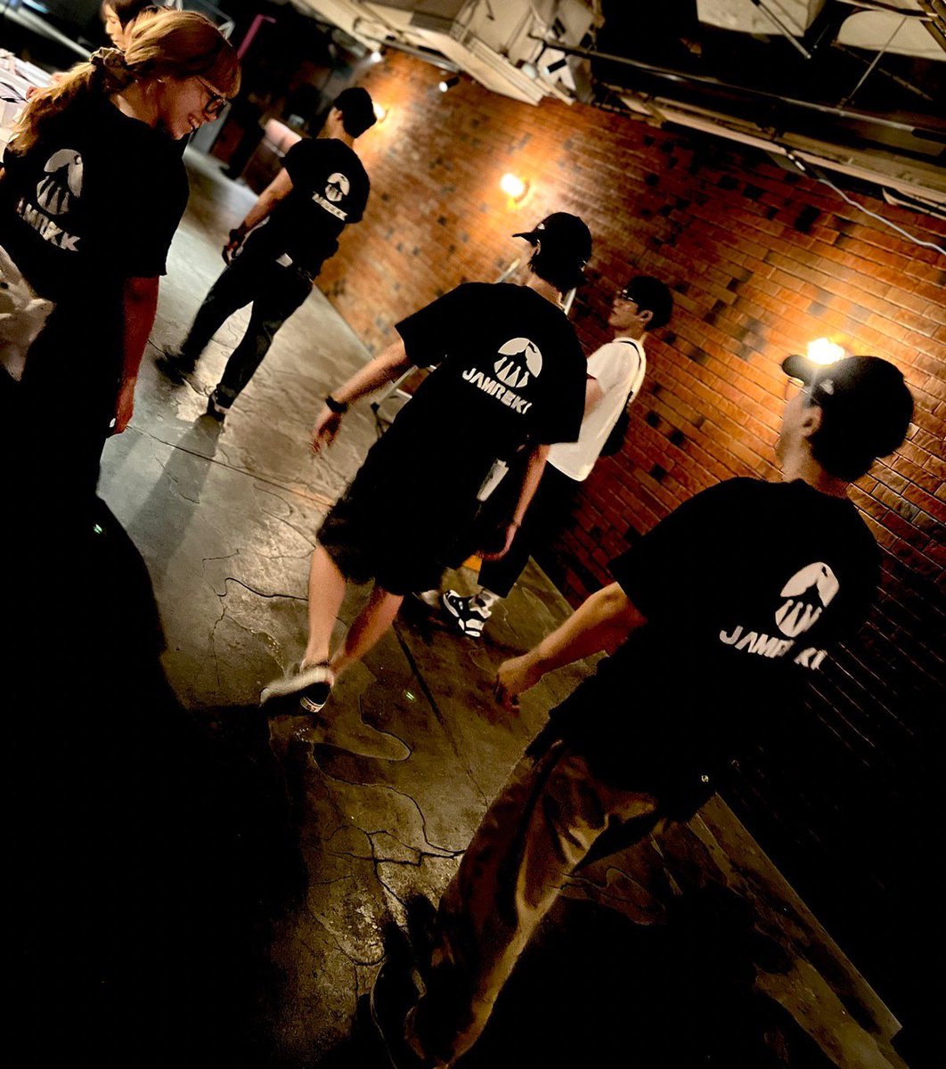 _JamRekk_'s tweet photo. このTシャツ販売中。在庫少ないです🎪

https://t.co/dKy3UPzRfK
期間限定 30%OFF
ステッカー付き

#JamRekk https://t.co/rZKeRoMaVF