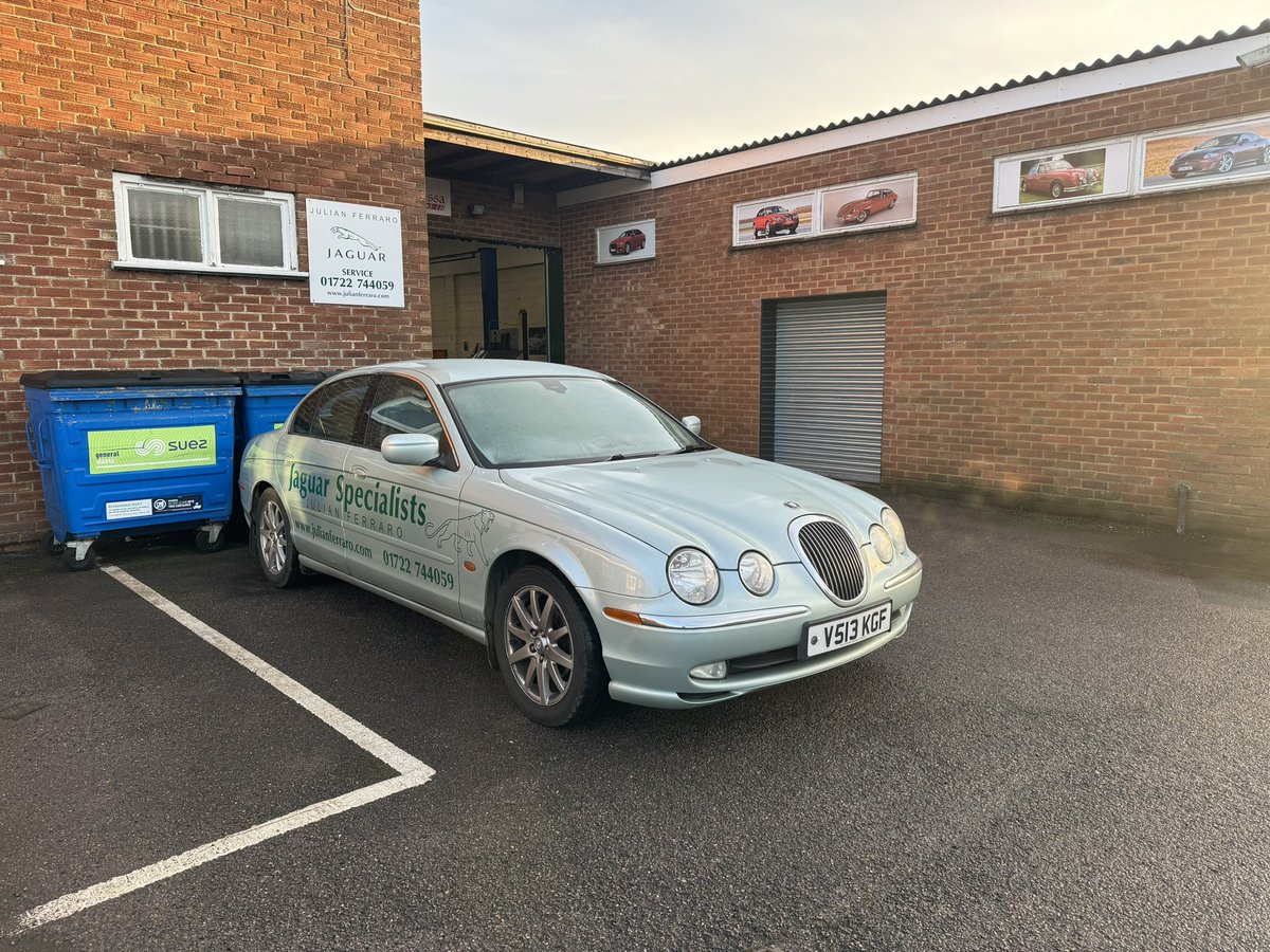 A good first week back at the workshop, lots of work done and lots booked in. We had such a busy 2023 which meant not a lot of content was posted so looking forward to fixing more Jaguars in 2024 and posting more of what we do!