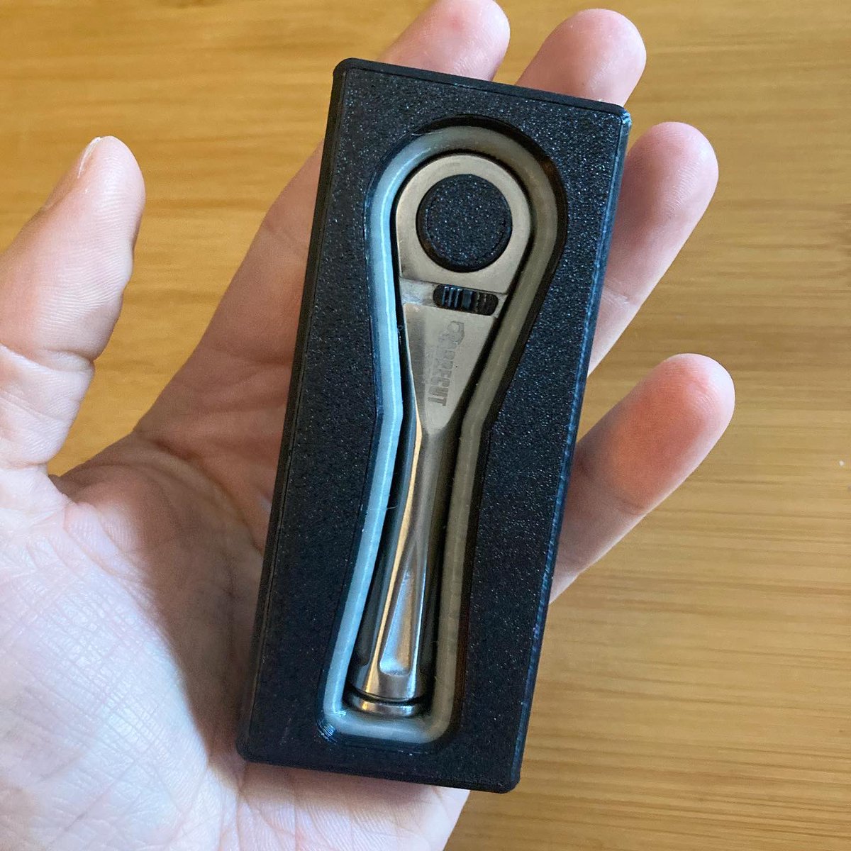 Being able to make things is pretty great 

I've been carrying around this tiny ratchet but wanted to be able to keep a handful of bits with it

A little bit of modeling and some printing later, I’ve got the perfect case and it's been super helpful to have on me all the time
