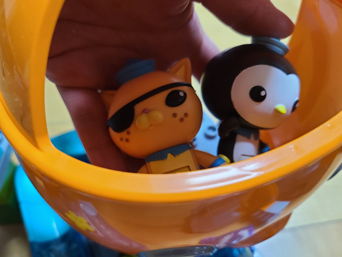 CocoaCo88257362's tweet photo. 울집 옥토넛 굿즈
너네 대장 어디갔냐
#octopod #octonauts https://t.co/eSvIzXBO4d