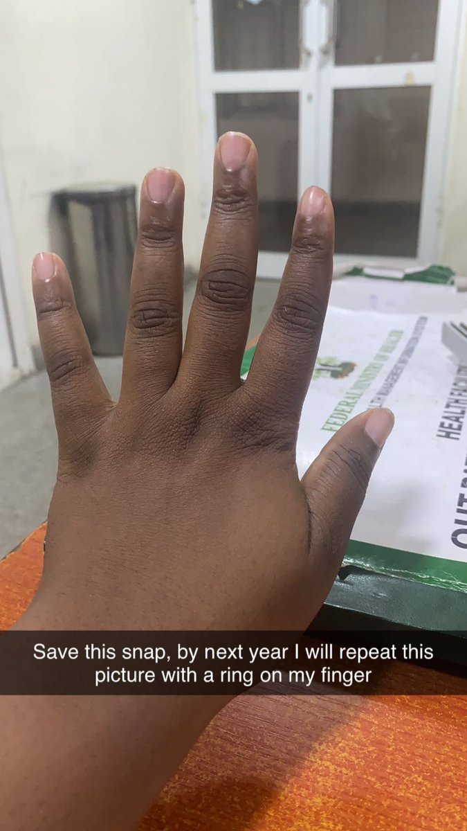 Cheesommi's tweet photo. Recreating this with a ring next year. 🥰🥰 https://t.co/I4RG652waT