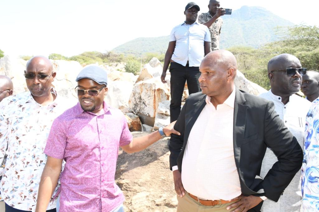 SimonKachapinK's tweet photo. Today I hosted Interior PS Dr. Raymond Omollo and Farouk Kibet at Turkwel, to assess the proposed site for construction of the new state lodge along the scenic banks of Turkwel Gorge Dam in Riting, Endugh Ward, which is expected to improve security and foster development. https://t.co/vpwpvGyS5o
