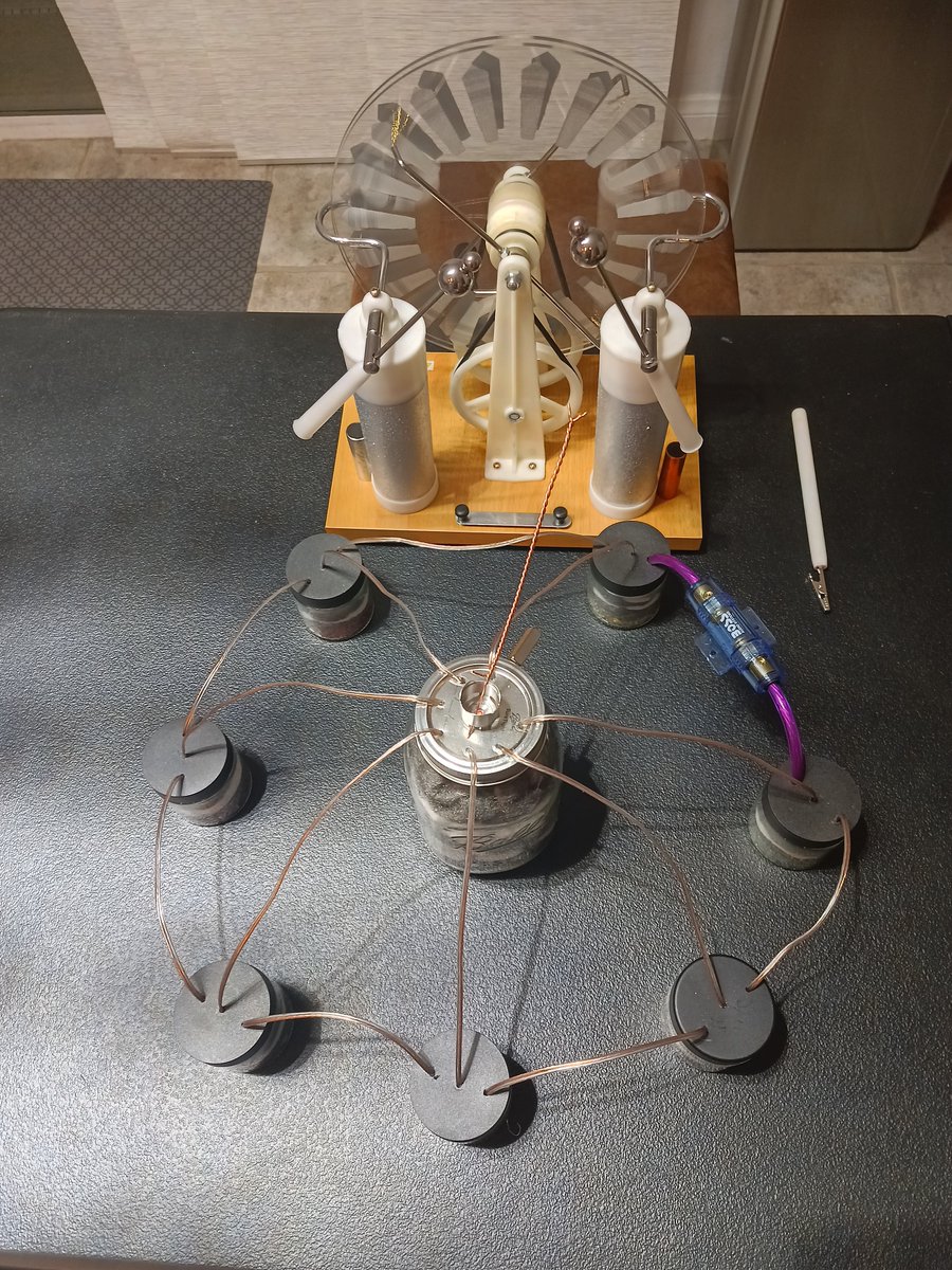 joshuapwarren's tweet photo. If you listened to my latest podcast, you know what these pics are: Jason's Orgone Generator and the Canadian UFO "Coin" under UV . . . https://t.co/Hy7zM1Uomn