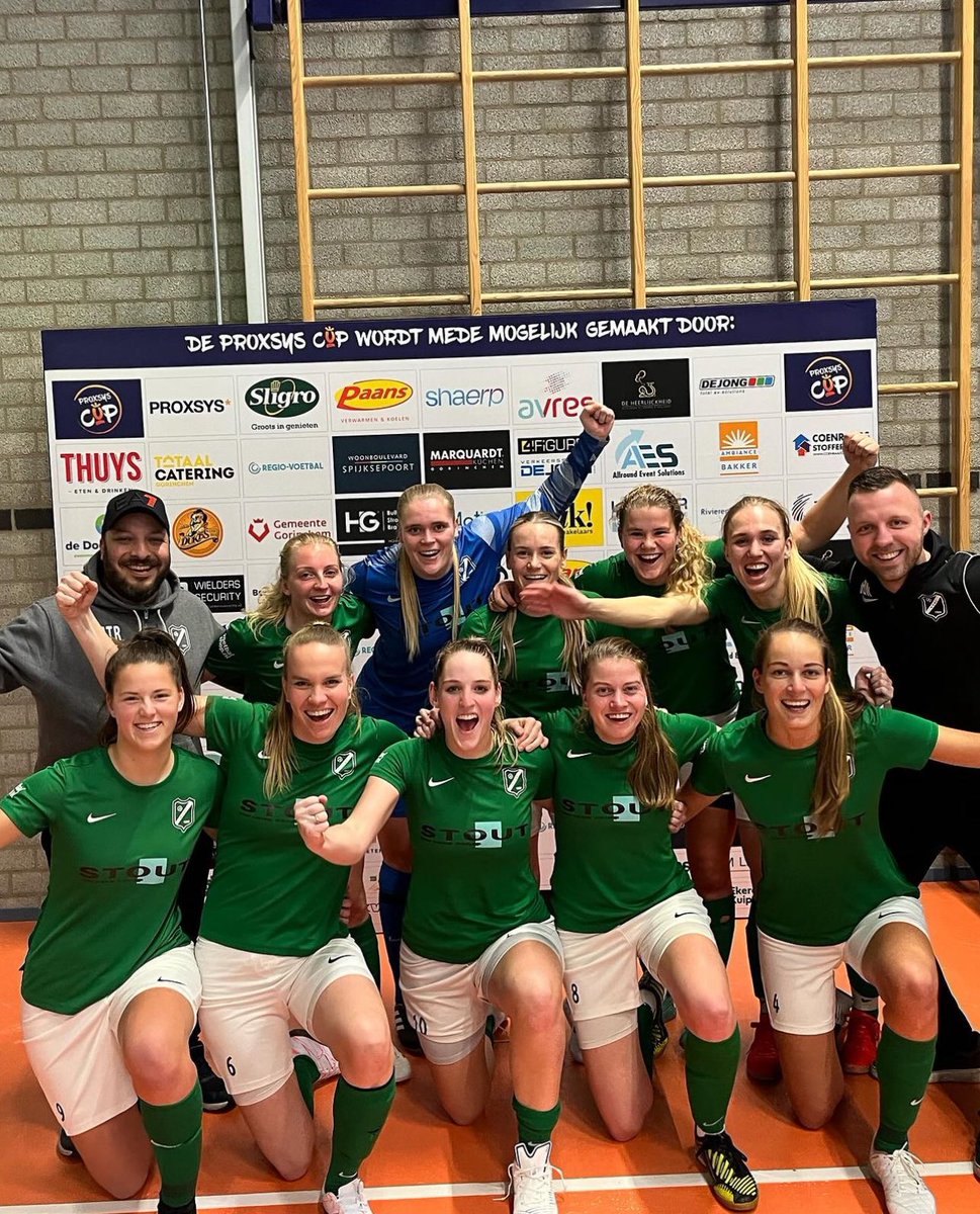 Finale Paans Damestoernooi | @proxsyscup ⚽️

Vandaag is de finale van het Paans Damestoernooi van de Proxsys Cup!
Wij zijn enorm nieuwsgierig welk team er met de beker vandoor gaat. 

Het is geweldig dat jullie dit jaar deelnemen aan het toernooi! Veel succes! 💪🏼🏆