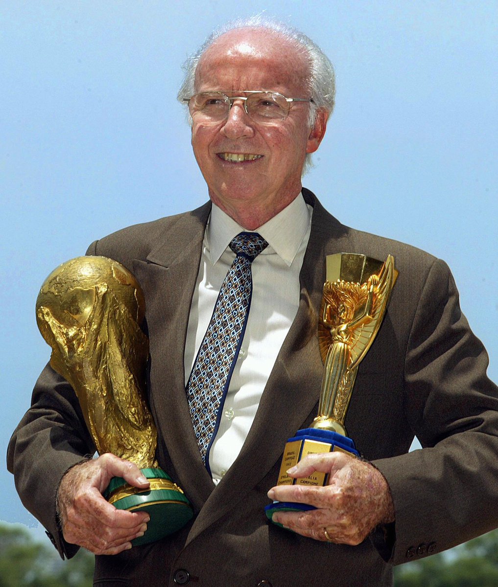 Obrigado por tanto, LENDA! 
Descanse em paz! 🙏🏾🤍
