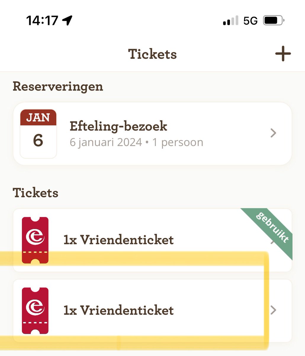 2011moniek's tweet photo. Vandaag mijn eerste “vervelende” ervaring @Efteling. Vriendenjaartjes per kalender jaar. 🤦🏻‍♀️ maar volgens de dame bij de klantenservice “had je kunnen lezen”. Zo… lekker kort (af). 😵‍💫

Extra kaartje (moeten) kopen en onze dag kon beginnen. 

#ietsmetnasmaak https://t.co/v14RIr9rjz